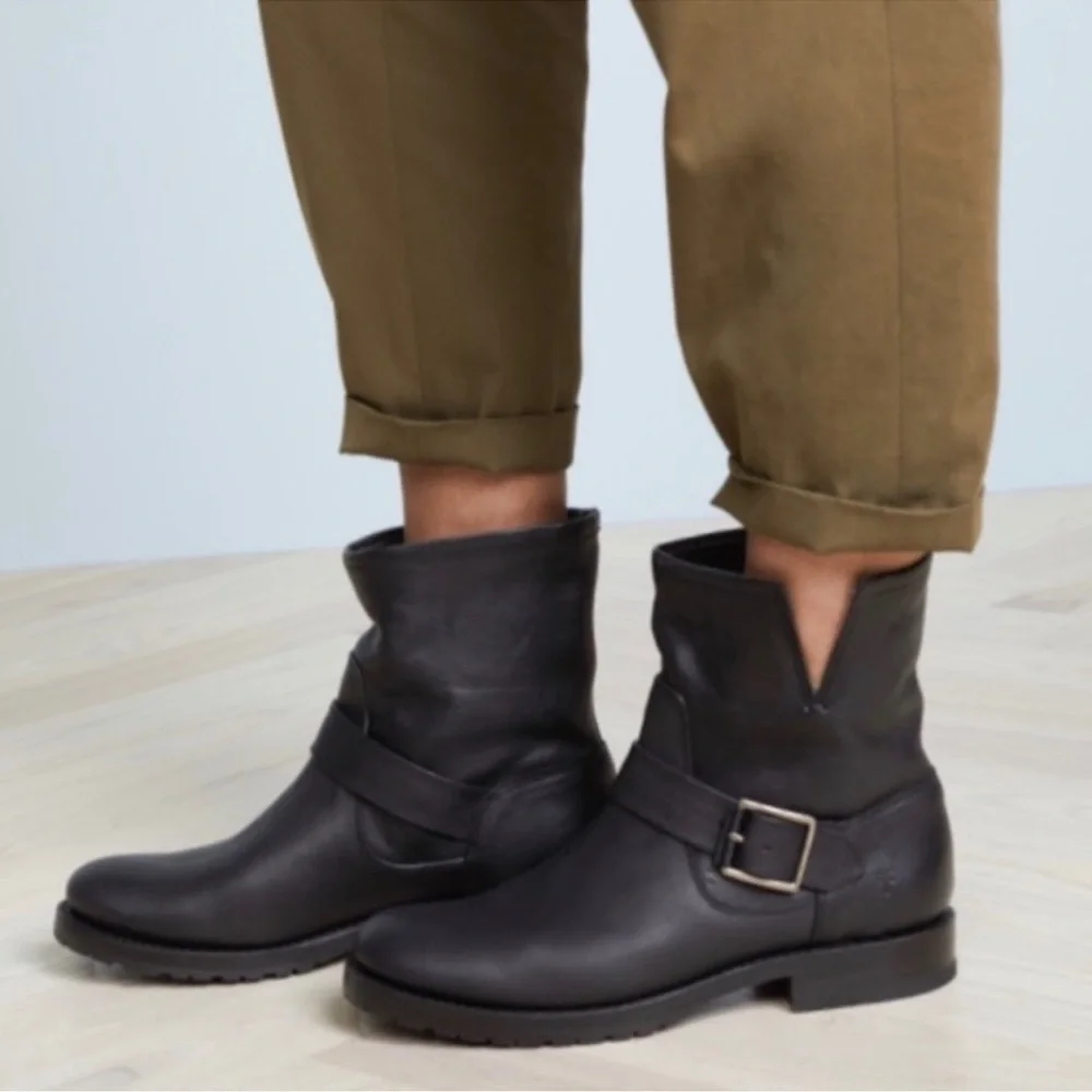 Frye Natalie Short Engineer Boot / Green Suede